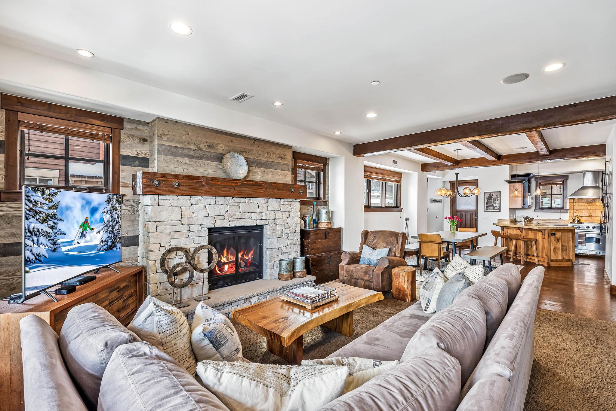 17 Kings Drive Offers Spacious Interiors Reference: 1825 Three Kings Drive 501